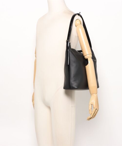 A.P.C.（アーペーセー）の「SAC VERA（ショルダーバッグ・レディース・ブラウン/ブラック・ONESIZE）」の5枚目の写真