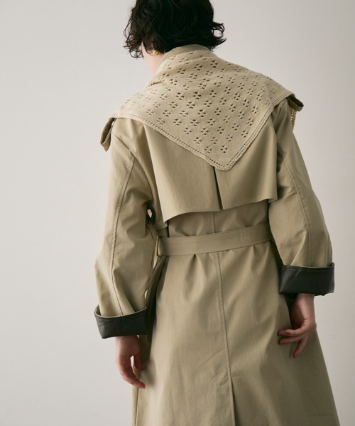 Trish（トリッシュ）の「アイレットトライアングルマフラー（ストール/ショール・レディース・アイボリー/ブラウン・FREE）」の11枚目の写真