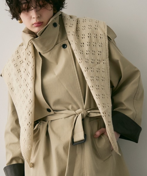 Trish（トリッシュ）の「アイレットトライアングルマフラー（ストール/ショール・レディース・アイボリー/ブラウン・FREE）」の20枚目の写真