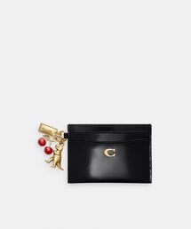 COACH（コーチ）の「エッセンシャル カード ケース・スパッツォラート レザー・チャーム（カードケース）」