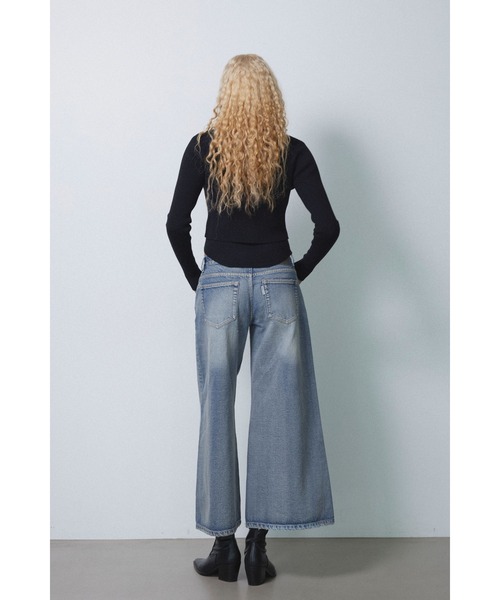 ALEXIA STAM（アリシアスタン）の「Low Rise Wide Denim Pants /ローライズ ワイドデニム（デニムパンツ・レディース・ブルー/ブラック・2/1/0/3）」の13枚目の写真