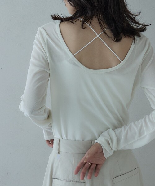 GALLEST(ギャレスト)の「バックカットアウトベロアカットソー(Tシャツ/カットソー・レディース・グレー/ブラウン系その他/ホワイト/ブラック・38)」の2枚目の写真