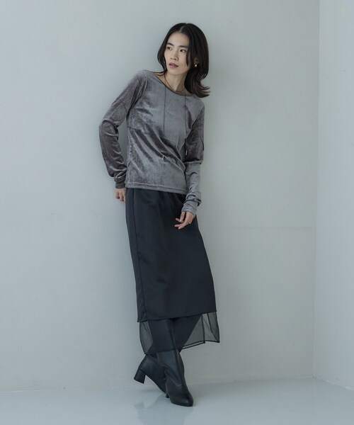 GALLEST(ギャレスト)の「バックカットアウトベロアカットソー(Tシャツ/カットソー・レディース・グレー/ブラウン系その他/ホワイト/ブラック・38)」の5枚目の写真