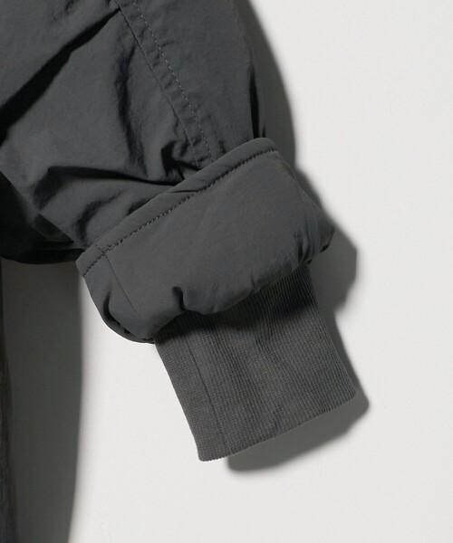 WILD THINGS（ワイルドシングス）の「【別注】＜WILD THINGS＞ショート モンスターパーカー / キッズ  110cm-130cm（ブルゾン・キッズ・ダークグレー/ブラック・XS(110-120cm)/S(120-130cm)）」の8枚目の写真