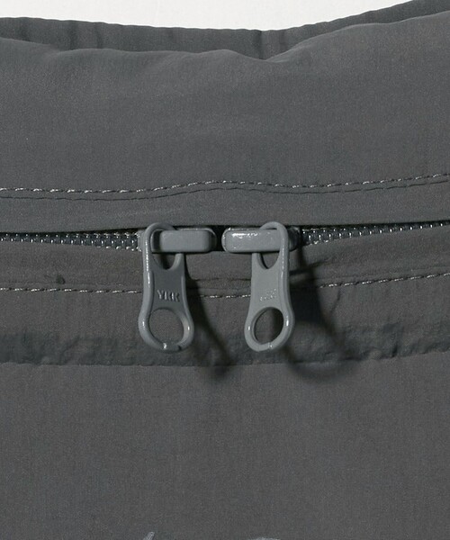 WILD THINGS（ワイルドシングス）の「【別注】＜WILD THINGS＞ショート モンスターパーカー / キッズ  110cm-130cm（ブルゾン・キッズ・ダークグレー/ブラック・XS(110-120cm)/S(120-130cm)）」の15枚目の写真