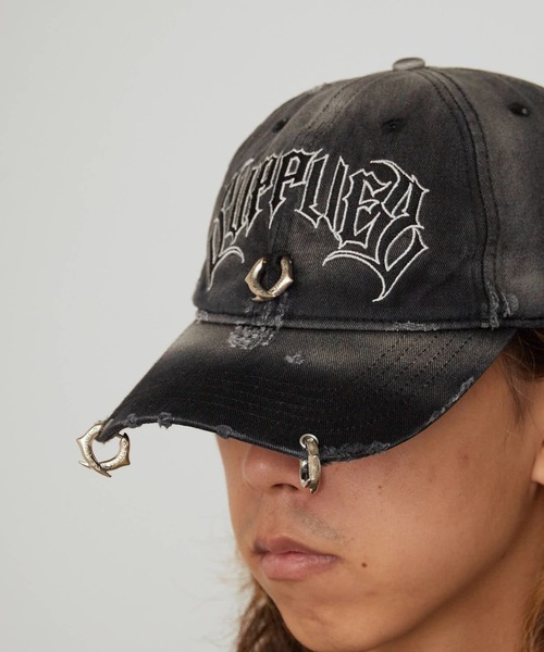 SUPPLIER（サプライヤー）の「SUPPLIER/サプライヤー Pierced Logo 6 Panel Cap ダメージ加工 ピアス付き 6Pキャップ（キャップ・メンズ・ブラック・FREE）」の20枚目の写真