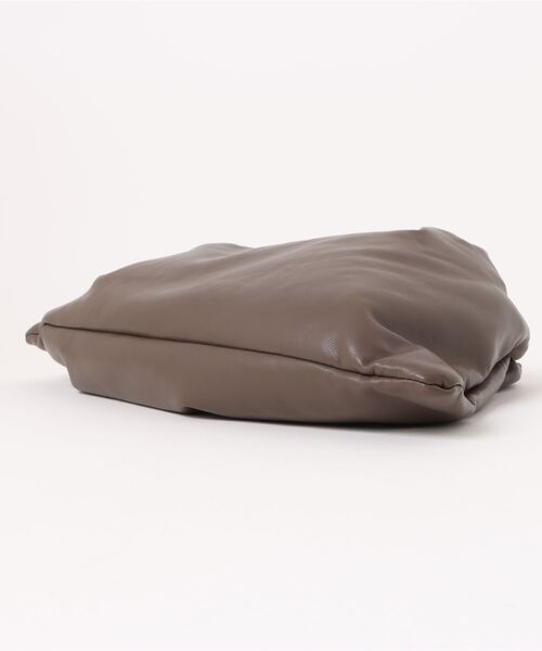 dazzlin（ダズリン）の「【ル・ベルニ】Triangle bag（ハンドバッグ・レディース・ベージュ/ブラウン・FREE）」の3枚目の写真