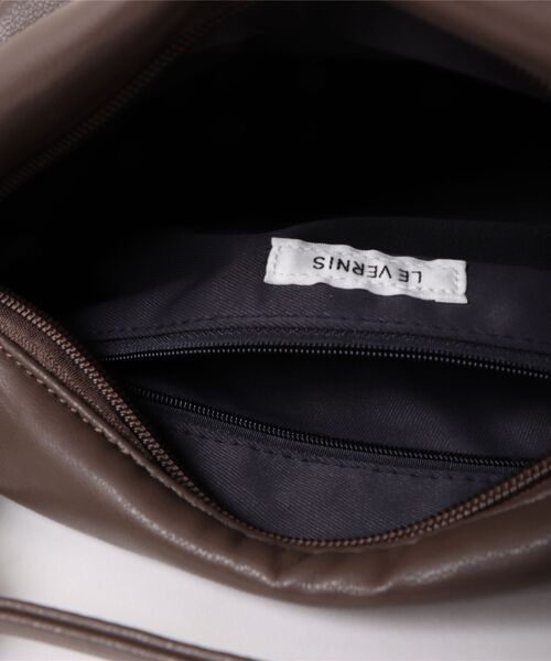 dazzlin（ダズリン）の「【ル・ベルニ】Triangle bag（ハンドバッグ・レディース・ベージュ/ブラウン・FREE）」の5枚目の写真