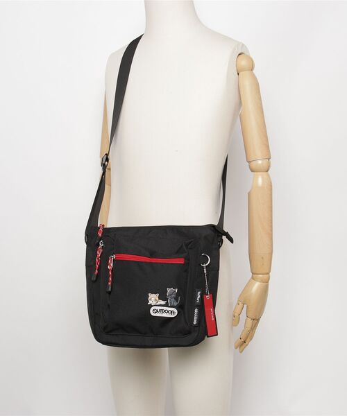 OUTDOOR PRODUCTS(アウトドアプロダクツ)の「ハイキュー!! 舟形ショルダーバッグ OUTDOOR PRODUCTS(ショルダーバッグ・レディース・ブラック/ベージュ/ネイビー/ブラック×レッド・FREE)」の10枚目の写真