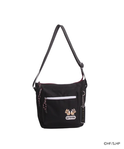 OUTDOOR PRODUCTS(アウトドアプロダクツ)の「ハイキュー!! 舟形ショルダーバッグ OUTDOOR PRODUCTS(ショルダーバッグ・レディース・ブラック/ベージュ/ネイビー/ブラック×レッド・FREE)」の2枚目の写真