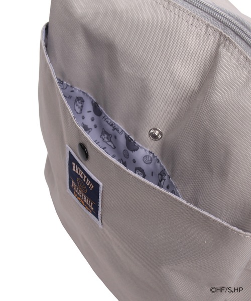 OUTDOOR PRODUCTS(アウトドアプロダクツ)の「ハイキュー!! 舟形ショルダーバッグ OUTDOOR PRODUCTS(ショルダーバッグ・レディース・ブラック/ベージュ/ネイビー/ブラック×レッド・FREE)」の19枚目の写真