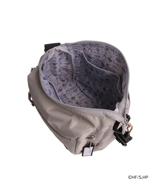OUTDOOR PRODUCTS(アウトドアプロダクツ)の「ハイキュー!! 舟形ショルダーバッグ OUTDOOR PRODUCTS(ショルダーバッグ・レディース・ブラック/ベージュ/ネイビー/ブラック×レッド・FREE)」の14枚目の写真
