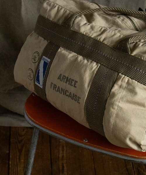 ８(eight)（エイト）の「フランスタイプパラシュートバッグ(ロゴあり)（ボストンバッグ・メンズ・カーキ/オリーブ・SMALL/LARGE）」の5枚目の写真