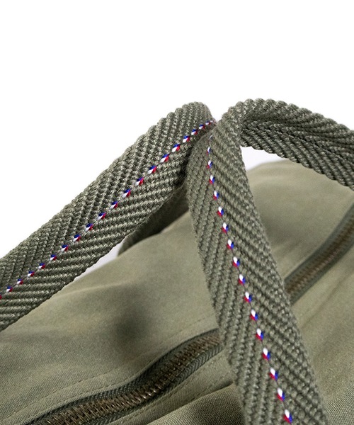 ８(eight)（エイト）の「フランスタイプパラシュートバッグ(ロゴあり)（ボストンバッグ・メンズ・カーキ/オリーブ・SMALL/LARGE）」の11枚目の写真