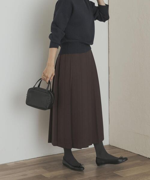 URBAN RESEARCH DOORS（アーバンリサーチドアーズ）の「『UR TECH SMOOTHLUXE』片ヒダプリーツスカート（スカート・レディース・チャコールグレー/ブラック/ブラウン・MEDIUM）」の10枚目の写真