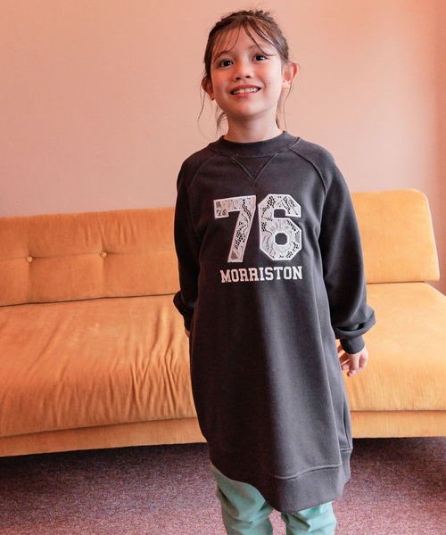 BAYFLOW（ベイフロー）の「[選べるデザイン♪]アソートスウェットワンピース(KIDS)（ワンピース・キッズ・ブルー/ナチュラル/チャコール・110cm/120cm/130cm/140cm/150cm）」の20枚目の写真