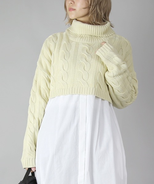 and it_（アンドイット）の「ショートタートルニット（ニット/セーター・レディース・アイボリー/キャメル・M～Ｌ/L～LL）」の4枚目の写真