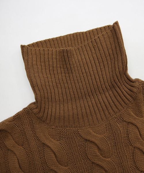 and it_（アンドイット）の「ショートタートルニット（ニット/セーター・レディース・アイボリー/キャメル・M～Ｌ/L～LL）」の17枚目の写真