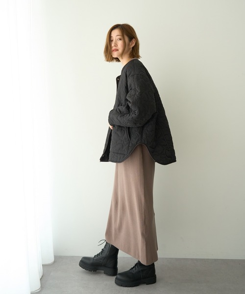 YECCA VECCA（イェッカヴェッカ）の「ニュアンス柄キルティングブルゾン（ブルゾン・レディース・ブラック/ブラウン・FREE）」の12枚目の写真