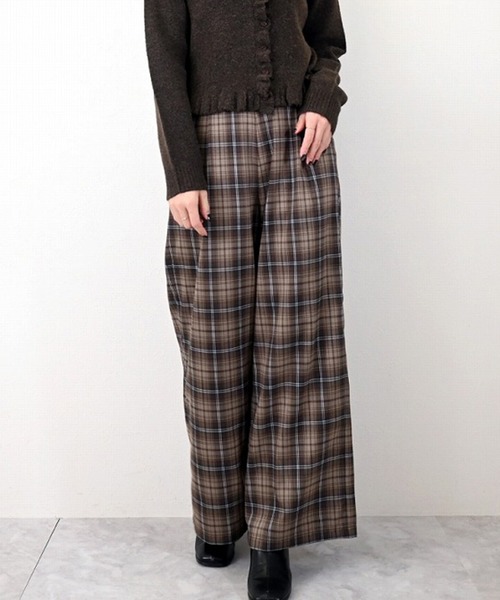 STYLEBLOCK（スタイルブロック）の「先染めオーバーチェックストレートパンツ（その他パンツ・レディース・グレー/ブラウン・M）」の3枚目の写真