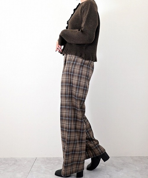 STYLEBLOCK（スタイルブロック）の「先染めオーバーチェックストレートパンツ（その他パンツ・レディース・グレー/ブラウン・M）」の4枚目の写真