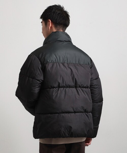 THE SHOP TK （ザ ショップ ティーケー ）の「【撥水/洗濯機可】寒い季節でも快適 中綿スタンドブルゾン（ブルゾン・メンズ・ブラック系4/ホワイト系7・04/03/02）」の8枚目の写真