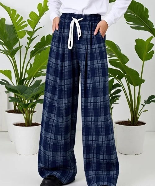 cammie(キャミー)の「チェック柄ワイドパンツ(その他パンツ・レディース・ブラウン/ブラック/ネイビー・L/M)」の3枚目の写真