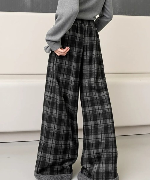 cammie(キャミー)の「チェック柄ワイドパンツ(その他パンツ・レディース・ブラウン/ブラック/ネイビー・L/M)」の13枚目の写真