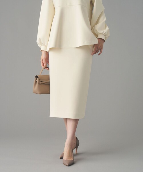 UNITED ARROWS(ユナイテッドアローズ)の「SPONGY タイトスカート(スカート・レディース・オフホワイト/ブラック/ネイビー・40/38/36)」の1枚目の写真