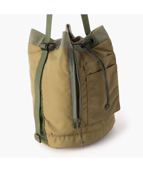 BRIEFING（ブリーフィング）の「DRAWSTRING SHOULDER（Lサイズ）（ショルダーバッグ・メンズ・カーキ/ブラック・FREE）」の9枚目の写真