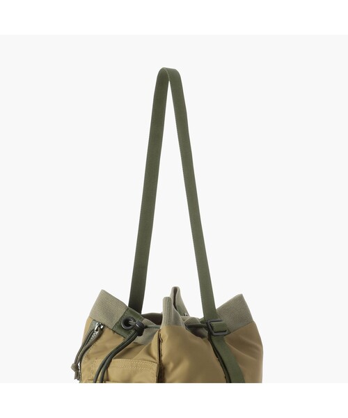 BRIEFING（ブリーフィング）の「DRAWSTRING SHOULDER（Lサイズ）（ショルダーバッグ・メンズ・カーキ/ブラック・FREE）」の14枚目の写真