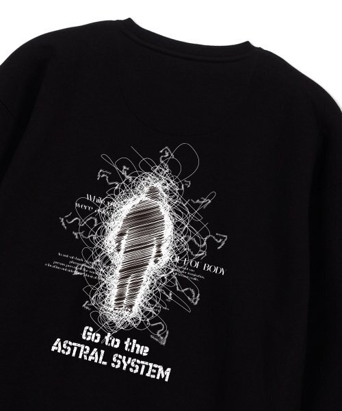 ASTRAL PROJECTION(アストラルプロジェクション)の「アストラルシステム オーバーサイズ スウェットシャツ_ブラック(スウェット・メンズ・その他・LARGE/MEDIUM/X-LARGE/XX-LARGE)」の4枚目の写真