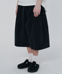 suade（スエード）の「TWO TUCK DENIM SHORTS [BLACK]（その他パンツ）」
