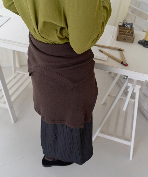 JULIAPEPE(ジュリアペペ)の「Minimal Long Sleeve (Brown)(Tシャツ/カットソー・レディース・その他・F)」の3枚目の写真