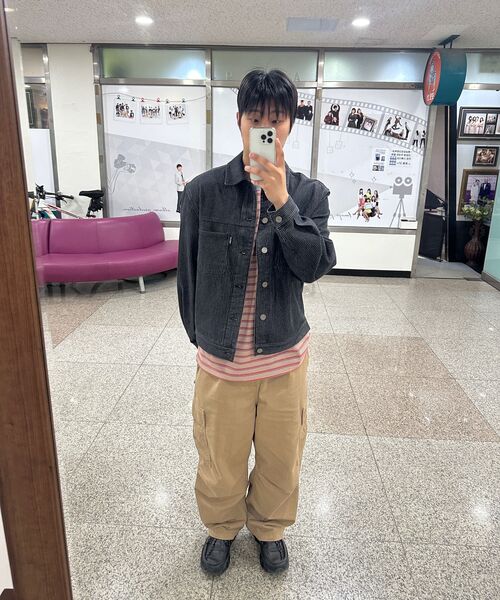 WMC(ダブリューエムシー)の「デニムストライプトラッカーブルー(デニムジャケット・メンズ・ブラック・MEDIUM/LARGE)」の5枚目の写真