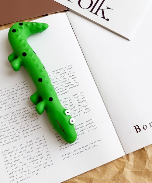 NOLITA LABORATORY（ノリータラボラトリー）の「【 NOLITA / ノリータ 】天然ゴム 犬用おもちゃ ワニ型ロングトイ 噛む 投げる 遊ぶ 犬用トイ 小型犬&中型犬向け（ペット用おもちゃ・レディース・ピンク/グリーン・FREE）」の7枚目の写真