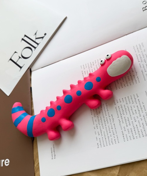 NOLITA LABORATORY（ノリータラボラトリー）の「【 NOLITA / ノリータ 】天然ゴム 犬用おもちゃ ワニ型ロングトイ 噛む 投げる 遊ぶ 犬用トイ 小型犬&中型犬向け（ペット用おもちゃ・レディース・ピンク/グリーン・FREE）」の9枚目の写真