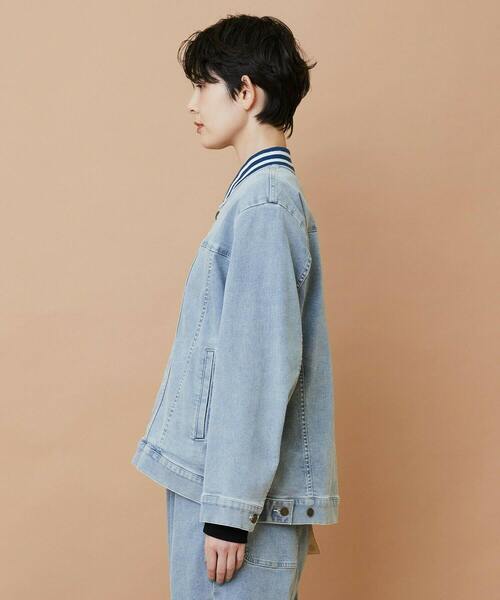 FRAPBOIS（フラボア）の「ムーブデニム ジャケット（デニムジャケット・レディース・ネイビー/サックスブルー・1/2）」の3枚目の写真