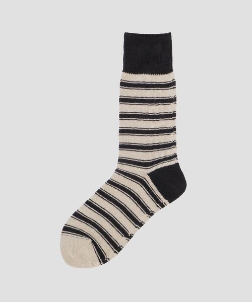 MHL.(エムエイチエル)の「NARROW STRIPE COTTON SOCKS(ソックス/靴下・レディース・カーキ/ブラック・FREE)」の1枚目の写真