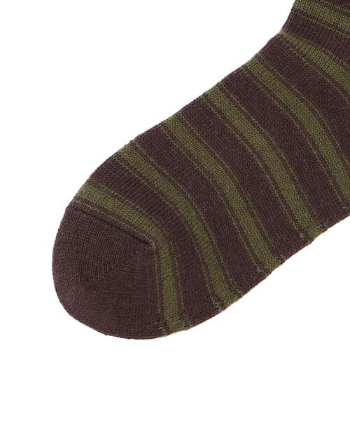 MHL.(エムエイチエル)の「NARROW STRIPE COTTON SOCKS(ソックス/靴下・レディース・カーキ/ブラック・FREE)」の8枚目の写真
