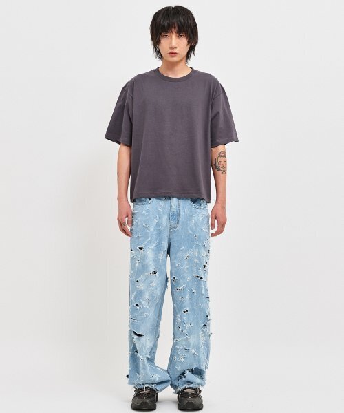 C WEAR BY THE GENIUS(シーウェアバイザジーニアス)の「メンズ クロップTシャツ チャコール(Tシャツ/カットソー・メンズ・その他・XX-LARGE/X-SMALL/SMALL/MEDIUM/LARGE/X-LARGE)」の4枚目の写真