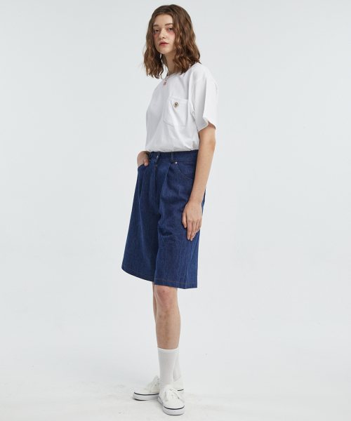 manavis7（マナビスセブン）の「バミューダジーンズショートパンツ [ジーンズブルー]（その他パンツ・レディース・ダークブルー・SMALL/MEDIUM）」の2枚目の写真