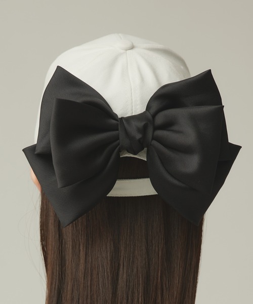 Narcissus(ナルシス)の「ビッグリボンキャップ/個性派(キャップ・レディース・ホワイト/ブラック・FREE)」の1枚目の写真