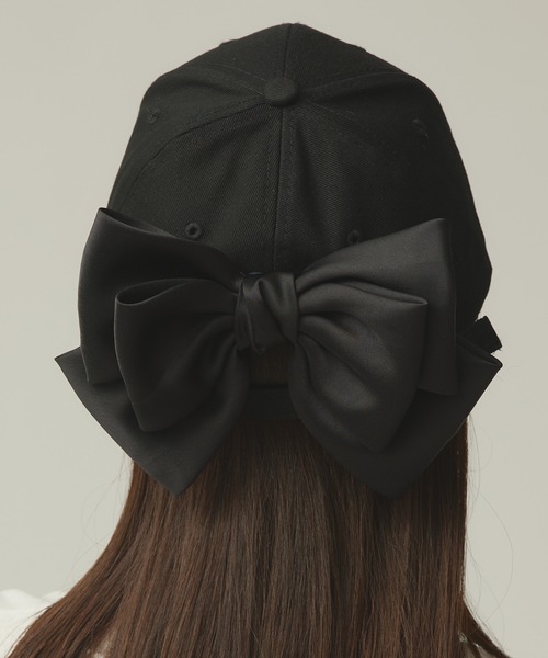 Narcissus(ナルシス)の「ビッグリボンキャップ/個性派(キャップ・レディース・ホワイト/ブラック・FREE)」の2枚目の写真