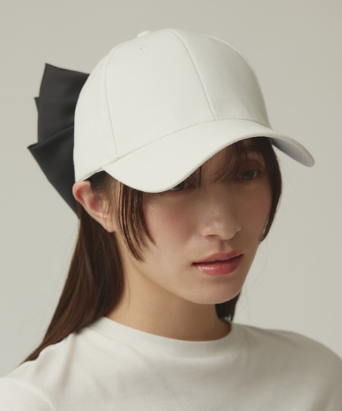 Narcissus(ナルシス)の「ビッグリボンキャップ/個性派(キャップ・レディース・ホワイト/ブラック・FREE)」の3枚目の写真