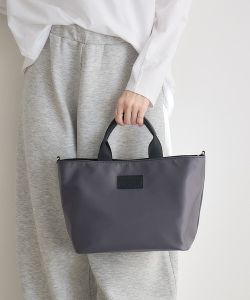 meeny miny（ミーニーマイニー）の「【meeny miny】【第3弾】整理整頓アドバイザー監修もっとちょうどいいバッグﾞ＜小サイズ＞（ハンドバッグ・レディース・ベージュ/ブラック/グレー・SMALL）」の2枚目の写真