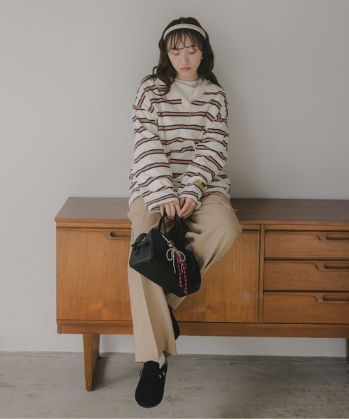 210nouve（トゥージュヌーブ）の「スキッパー ボーダー ポロ襟　Tシャツ（Tシャツ/カットソー・レディース・グリーン/サックスブルー/キャメル・FREE）」の7枚目の写真