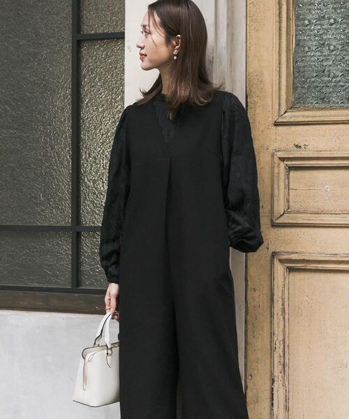 URBAN RESEARCH DOORS（アーバンリサーチドアーズ）の「Vネックタックオールインワン（その他パンツ・レディース・ブラック・SMALL/MEDIUM）」の4枚目の写真