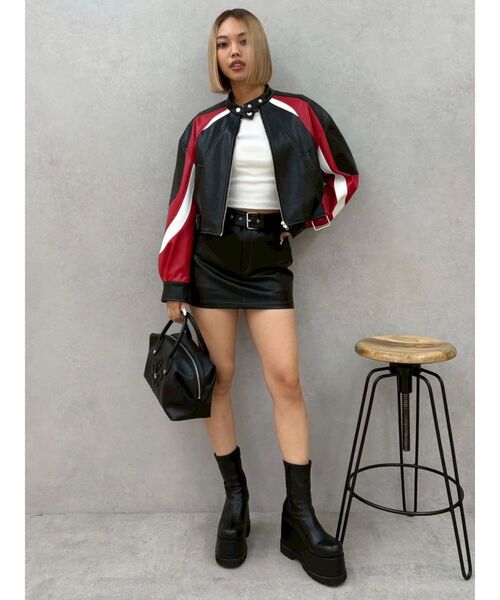 EVRIS（エヴリス）の「フェイクレザープラットフォームブーツ（ブーツ・レディース・ブラック/その他1・MEDIUM/LARGE/SMALL）」の16枚目の写真