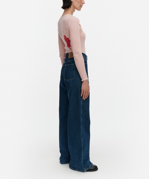 marimekko(マリメッコ)の「【一部店舗・オンラインストア限定】Polkka Unikko / pullover(ニット/セーター・レディース・ライトピンク・MEDIUM/SMALL)」の2枚目の写真
